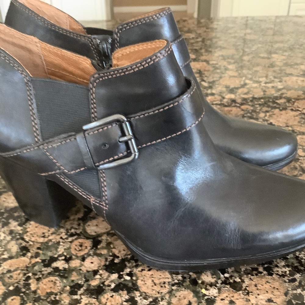 Sofft Nell Size 9 Black Ankle BootsNWT
